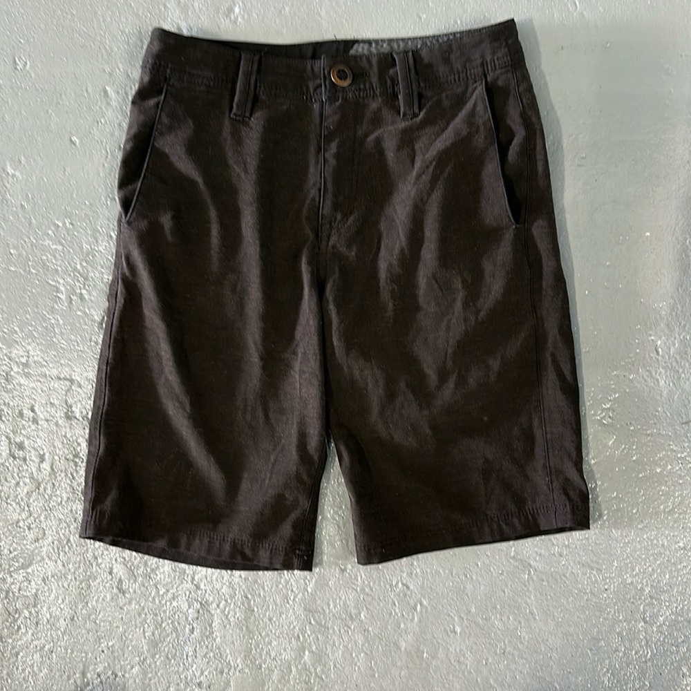 Volcom shorts size 26